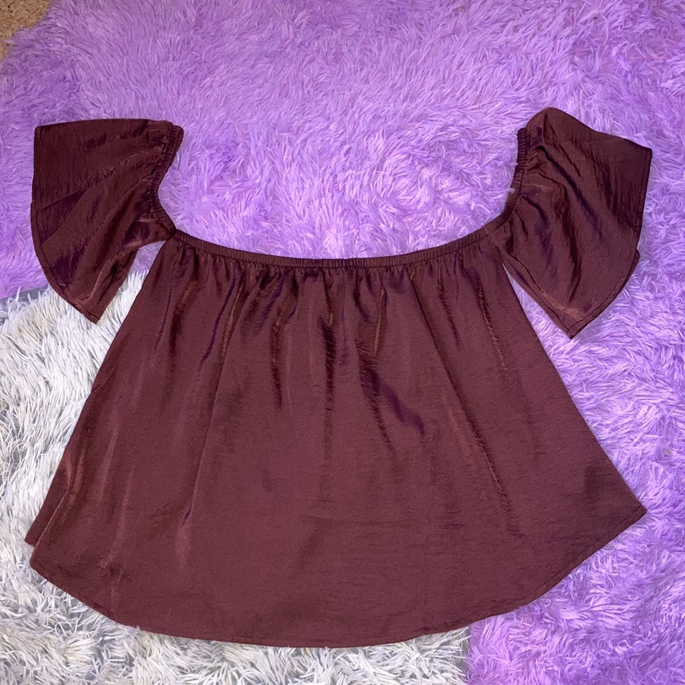 Silky strapless top